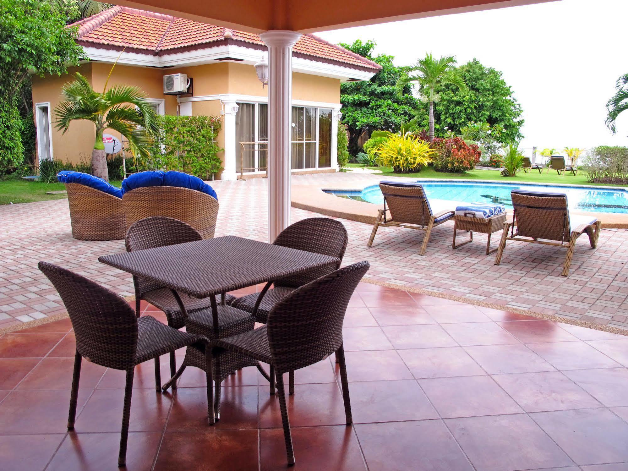 Acqua Dive Bed & Breakfast Zamboanguita  Bagian luar foto